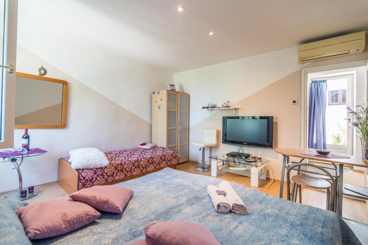 Studio Marley Rovinj Exteriör bild